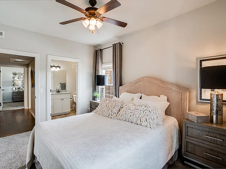 River Rock - 2 Bed / 2 Bath - 1,024 Sq.Ft.