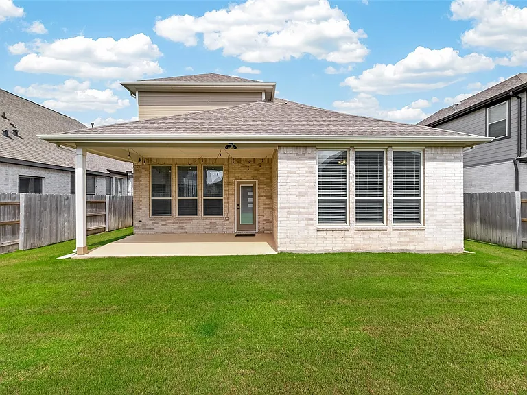 7319 Woodlark Ridge Dr — Photo 48