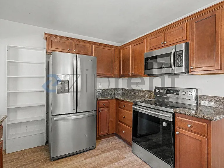 226 NE 157th Ave — Photo 14