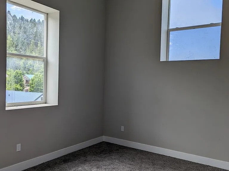 514 McKinley Ave — Photo 18