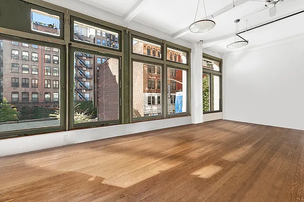 Sold by Compass | media 1