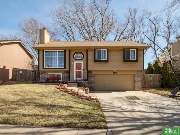 8849 N 81st Ave, Omaha, NE 68122