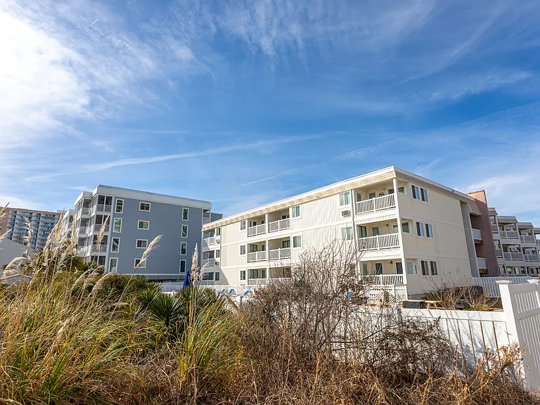 9600 Shore Dr #A102 — Photo 31