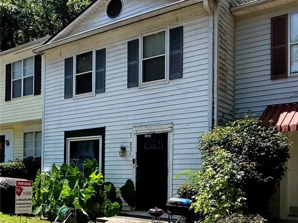 1102 Huntington Trce SE, Smyrna, GA 30082