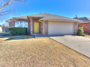 21998 Homesteaders Rd, Edmond, OK 73012