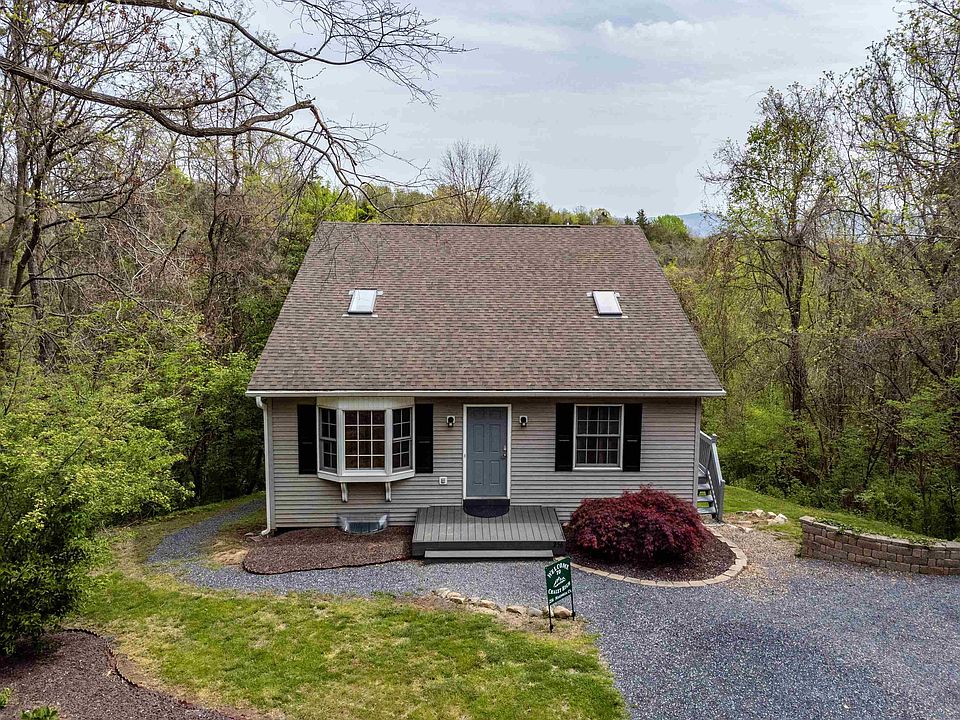 1st image of 256 Magnolia Ct