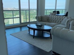 208 Enfield Pl #PENTHOUSE 101, Mississauga, ON L5B0G8