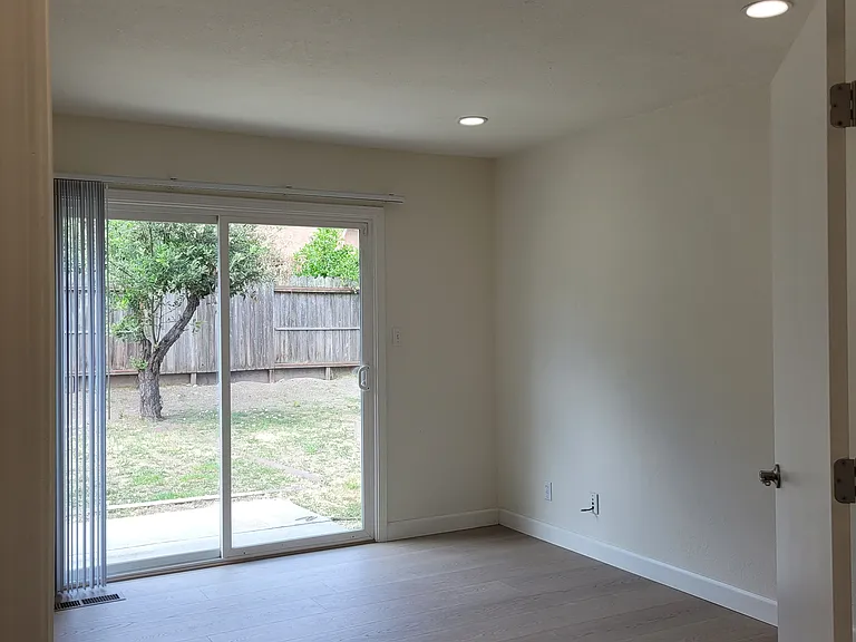 35273 Ramsgate Dr — Photo 5