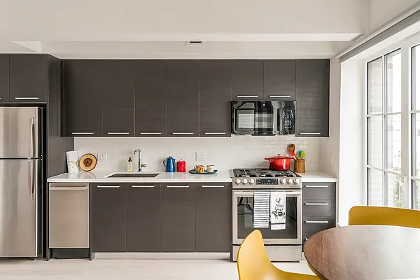 Rented by Lisa Management | media 3