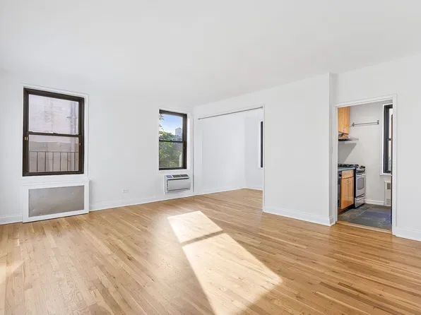 100 W 12th St APT 5A, New York, NY 10011