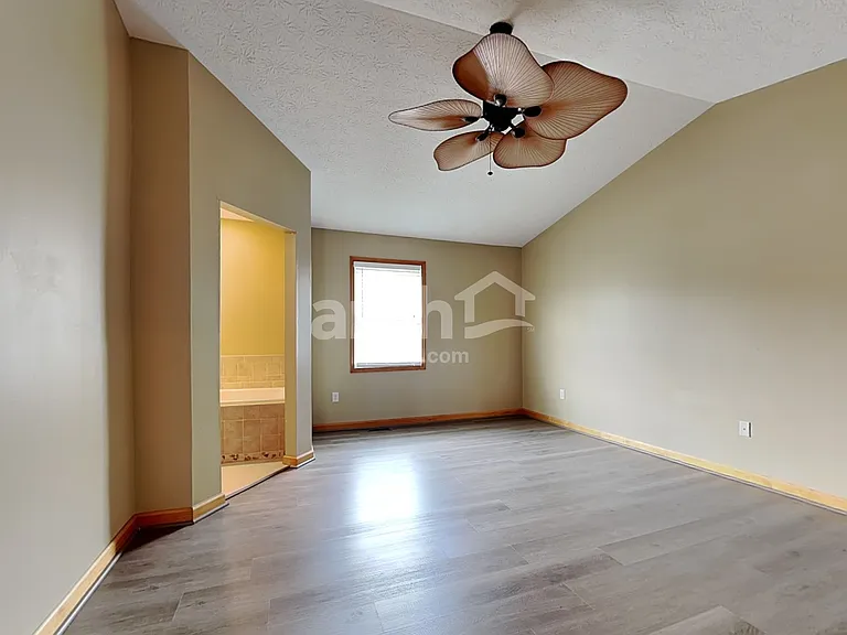 715 Justin Ct — Photo 9
