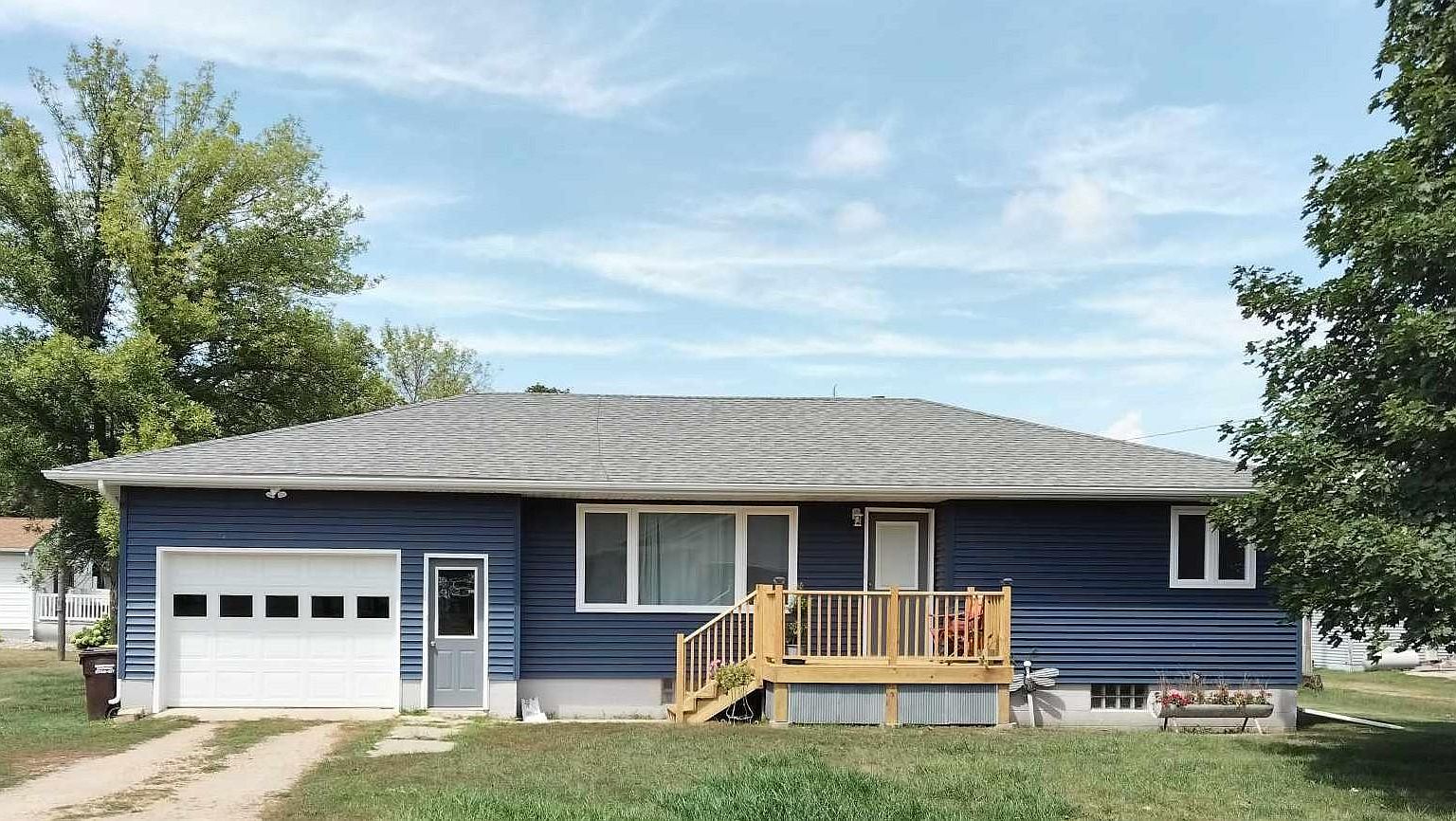 202 Weaver St, MN 56181 Zillow