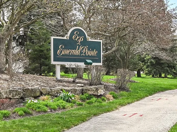 18620 Emerald CIRCLE #A, Brookfield, WI 53045