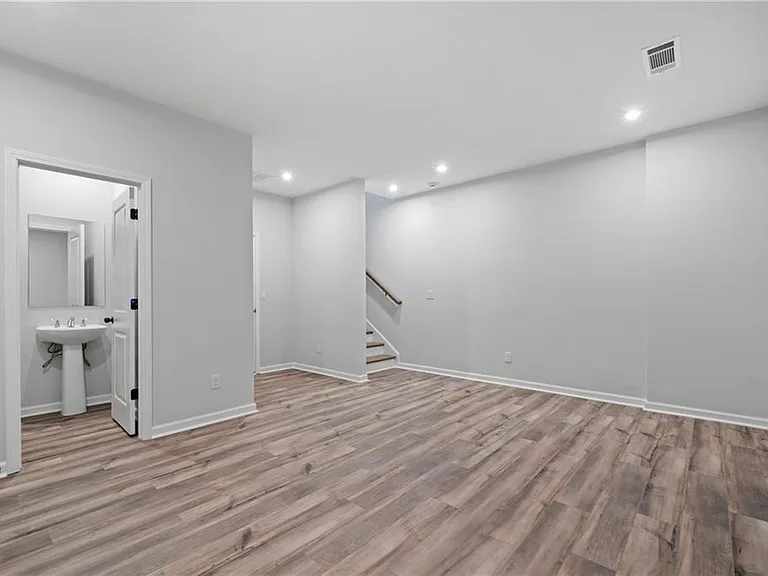 2676 Creek View Ter — Photo 29