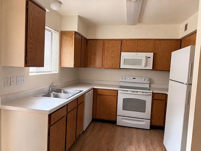 Shadowbrook Apartments-Scenic Living in Sedona — Photo 42