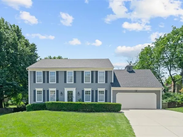 12147 Farley St, Overland Park, KS 66213