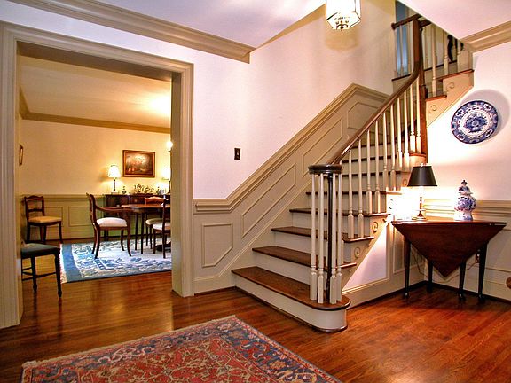 Large Open Foyer