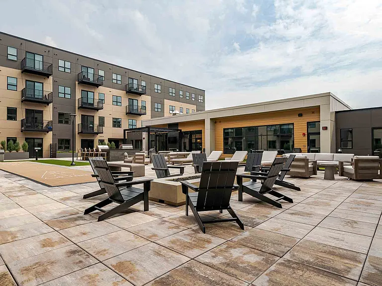 Karrick Apartments — Photo 32
