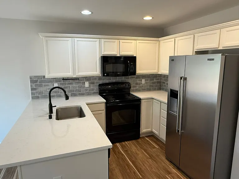 24028 SE 262nd St — Photo 3