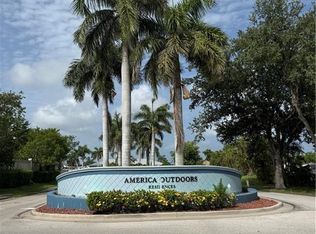 5769 Pink Panther Dr, Fort Myers, FL 33908