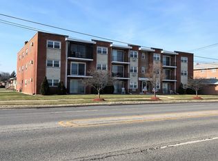 10524 S Pulaski Rd APT 2SE, Oak Lawn, IL 60453