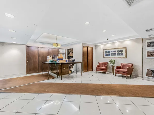 900 West 190th Street image 21 of 25