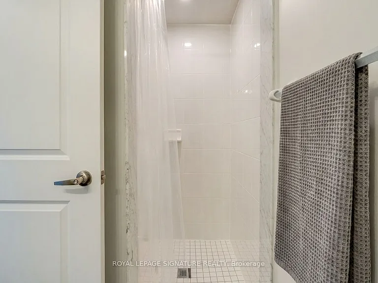 59 Creekbank Rd #UPPER — Photo 13