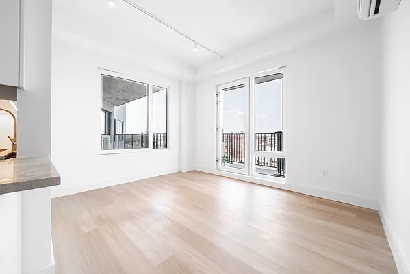 Rented by Key City Capital Inc | media 24