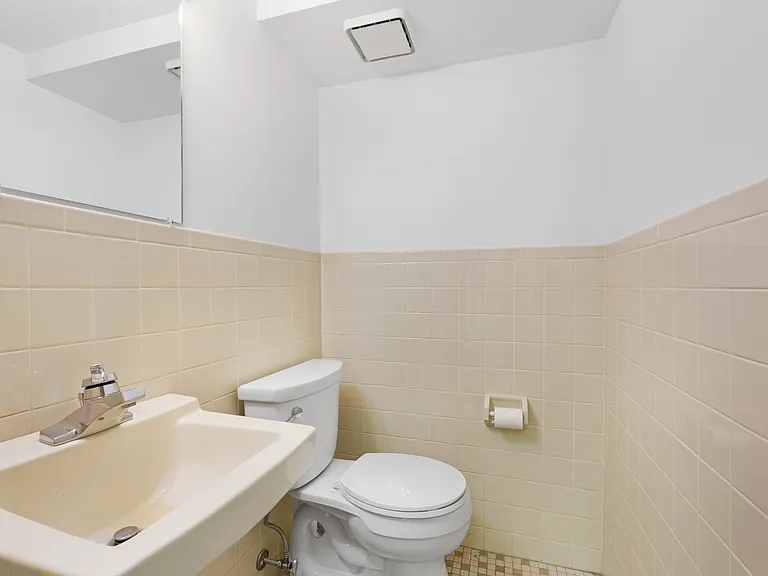 328 Green Pond Rd — Photo 13