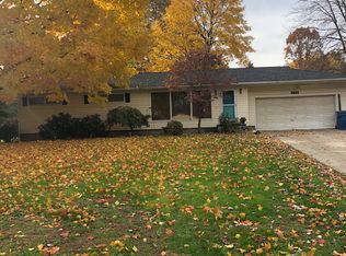 3622 Brookside Dr, Barberton, OH