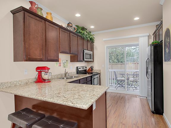 2nd image of 4804 215th Lane Sw #39