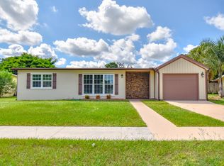 695 21st St SW, Vero Beach, FL 32962