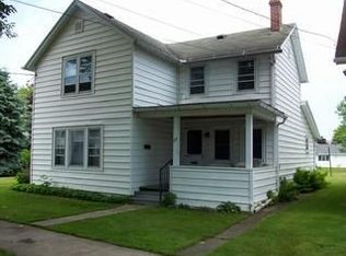 22 N Beagle St, Dunkirk, NY 14048