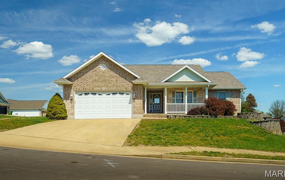 1st image of 1415 Overland Dr