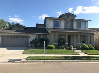 2379 E Evening Glow Ave, Reedley, CA 93654