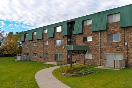 2nd image of 815 Driftwood Dr APT 8
