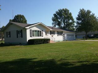 821 Pine St, Donnellson, IA 52625