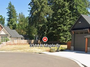3514 N Maple Dr, Canby, OR 97013