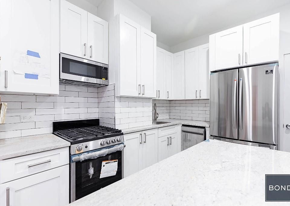 1st image of 1726 2nd Ave APT 8