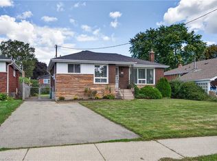 1101 Mohawk Rd E, Hamilton, ON L8T 2S4