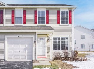 1477 Plantain Dr, Minooka, IL 60447
