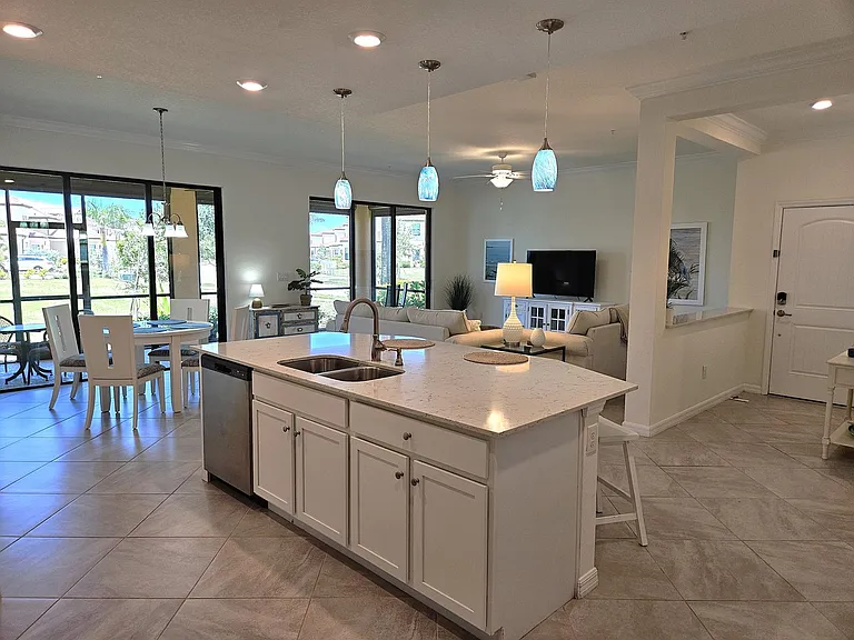 10042 Crooked Creek Dr #103 — Photo 10