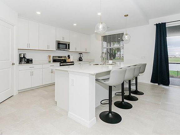 5th image of 5661 Melbourne Ct #8011