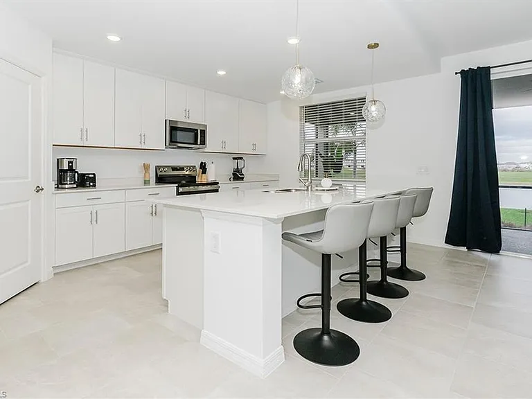5661 Melbourne Ct #8011 — Photo 5