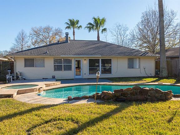 2nd image of 2824 Forest Point Drive