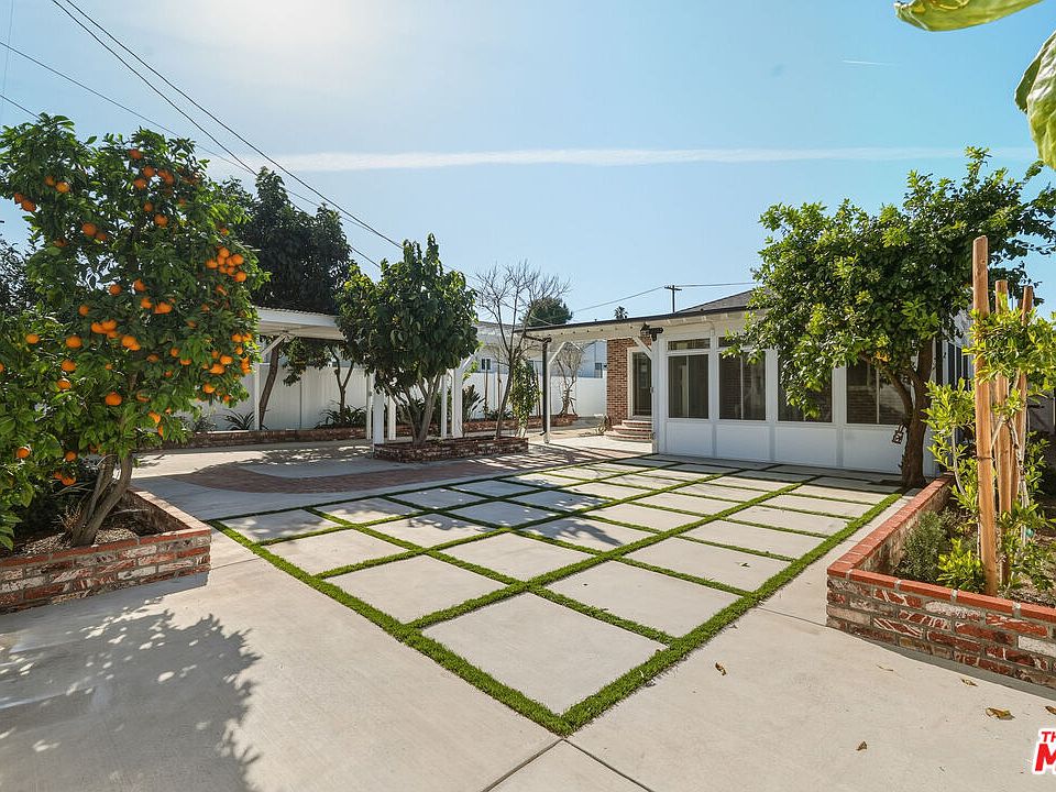 1st image of 5822 Lindley Ave
