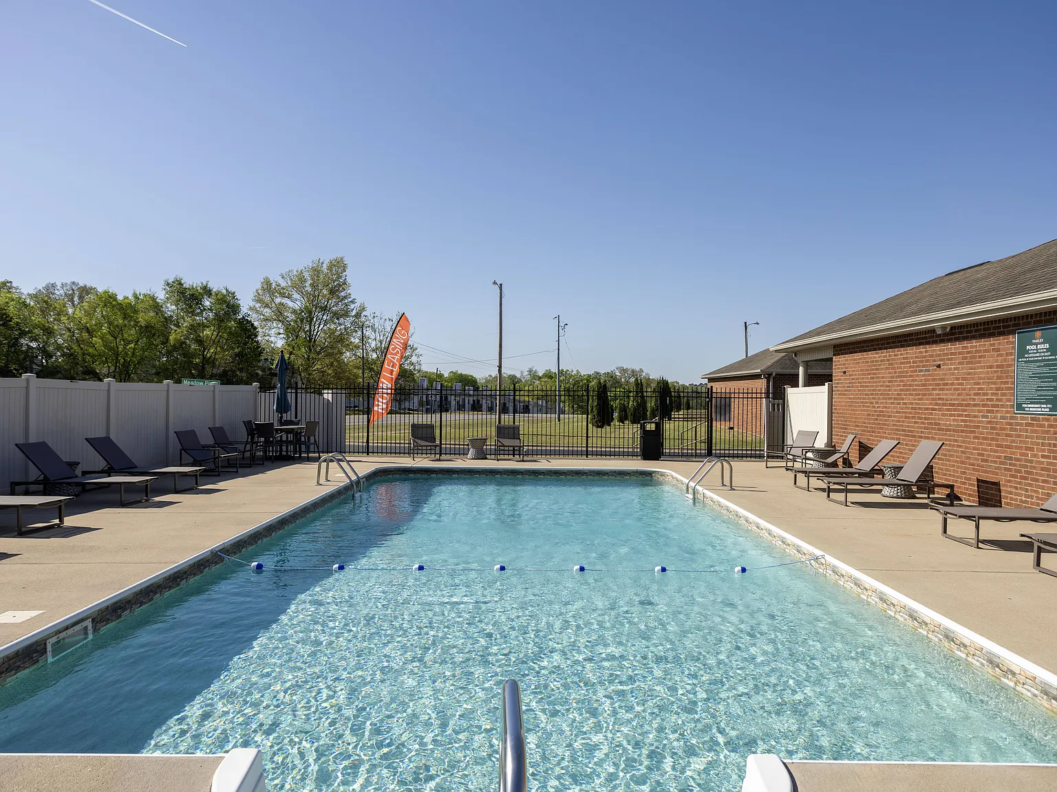 The Oakley at Meadows — photo 15
