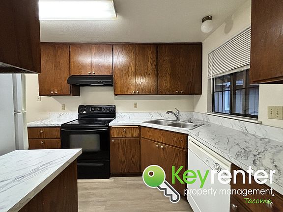 4th image of 3725 S Orchard St APT 2