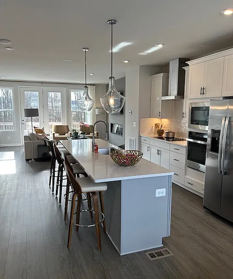 690 McCormick Farm Dr — Photo 1