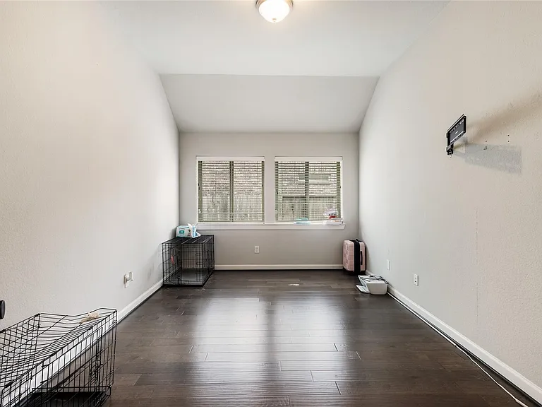 3911 Ballard — Photo 19